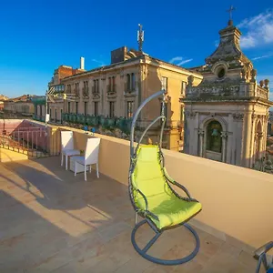 sicily-wonderful-villa-bellini.catania-hotels.net/